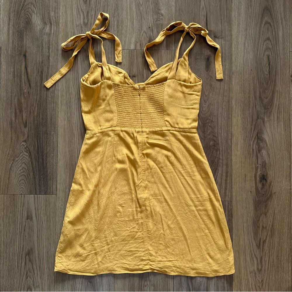 Aritzia Wilfred Dress - Picture 5 of 5